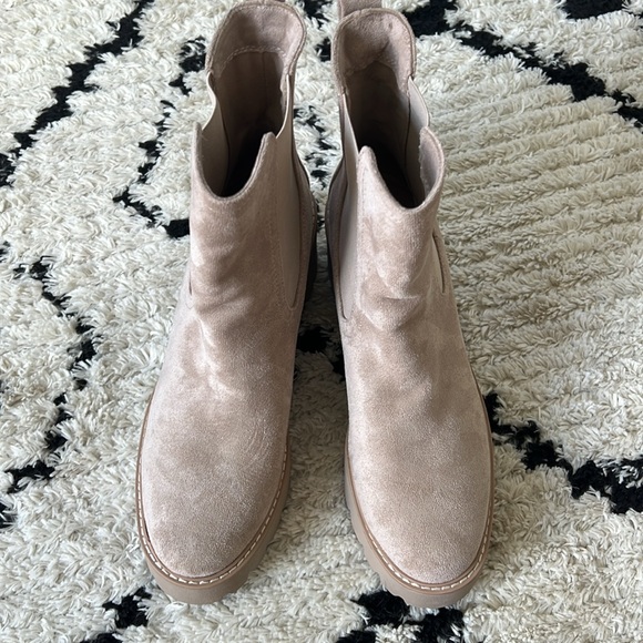 🛍️NWT DV Dolce Vita Tobias Desert Suede Platform/heeled boots 11 sand suede - Picture 8 of 10
